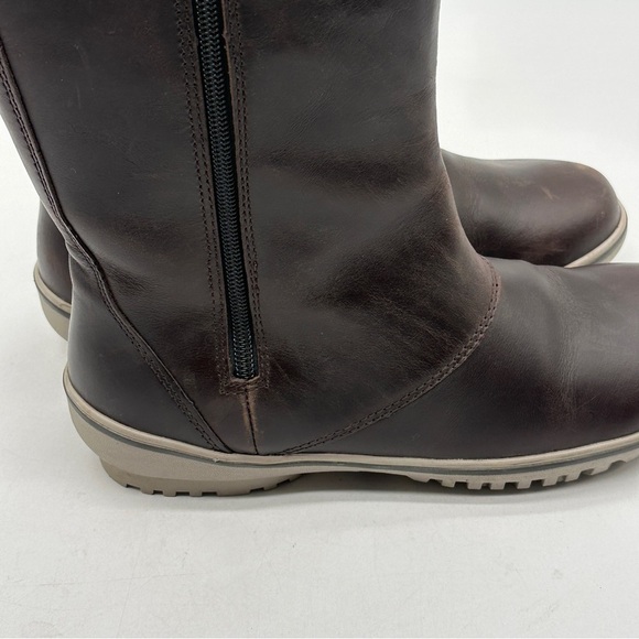 Women’s L.L. Bean Carrabassett Boots, 12" Zip size 6.5 - Picture 3 of 11